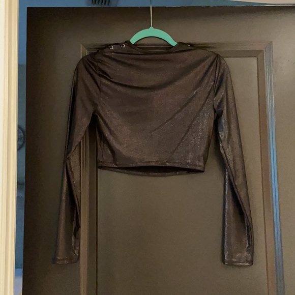 Crop top - Picture 2 of 2